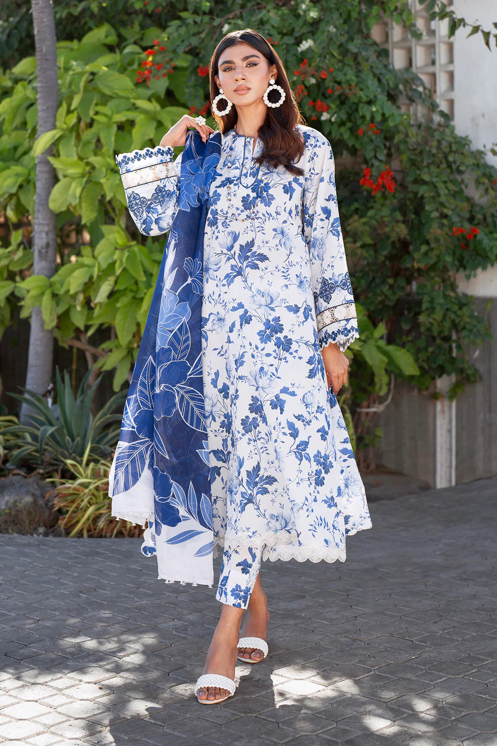 Baroque 2 pcs Printed Unstitched Lawn Suit - UF-4068